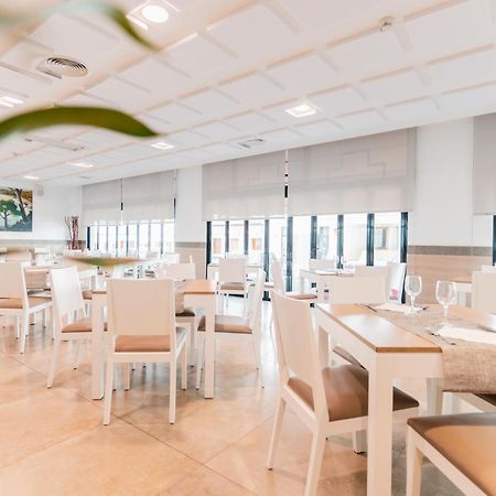 Apartamentos Loar Ferreries Exteriör bild